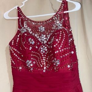 Un sure brand, burgundy homecoming dress, vintage, beautiful top details,size: 6